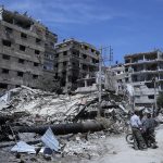 Stappfulle kjellere og panikk i Douma under antatt gassangrep