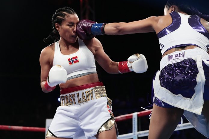 Brækhus bokser i Los Angeles.