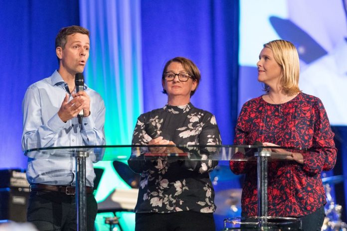 Politisk debatt på Evangeliesenteret.