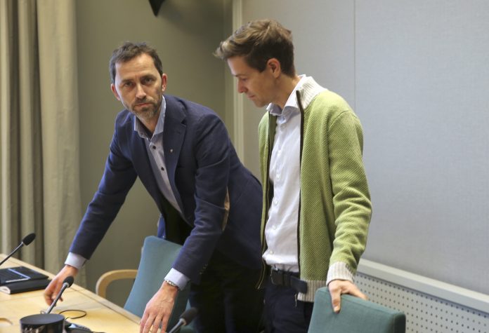 KrF-leder Knut Arild Hareide på gruppemøte i KrF mandag.