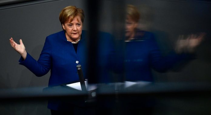 TOPSHOT-GERMANY-EU-POLITICS-BUDGETS-PARLIAMENT