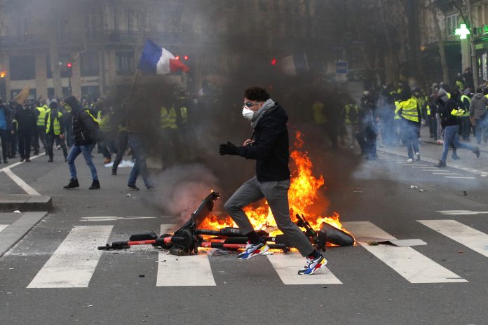 APTOPIX France Protests