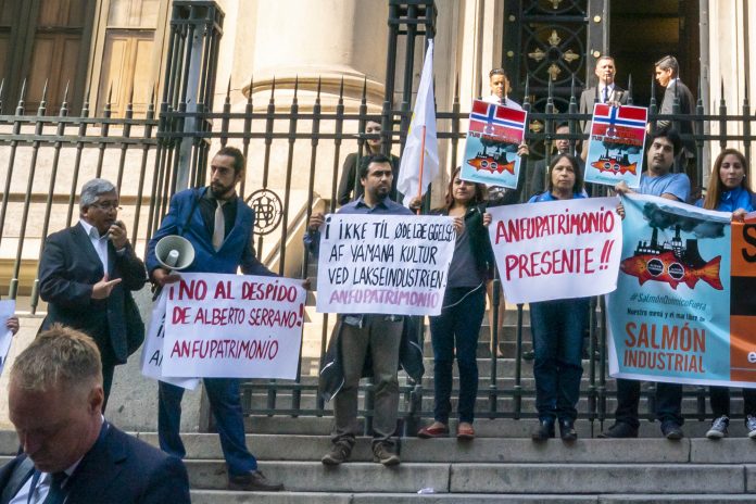 Oppsigelse av museumsdirektør i Chile.