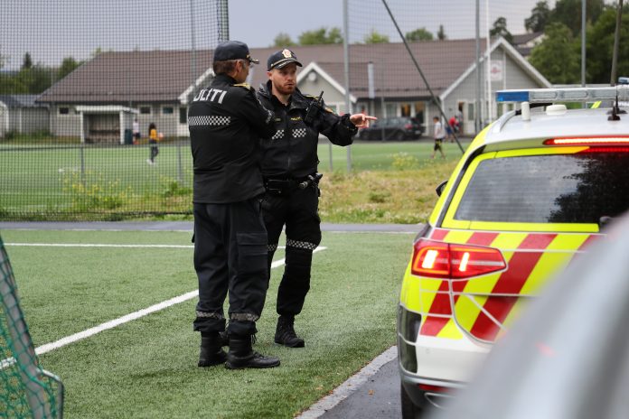 Knivstikking ved Holmlia Skole